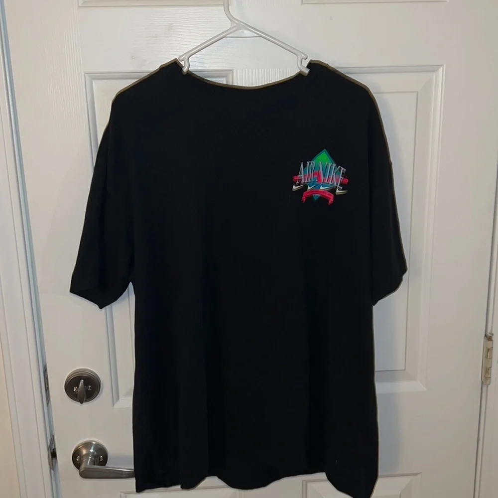 Mens limited edition Nike T-shirt size size XL - Picture 1 of 3